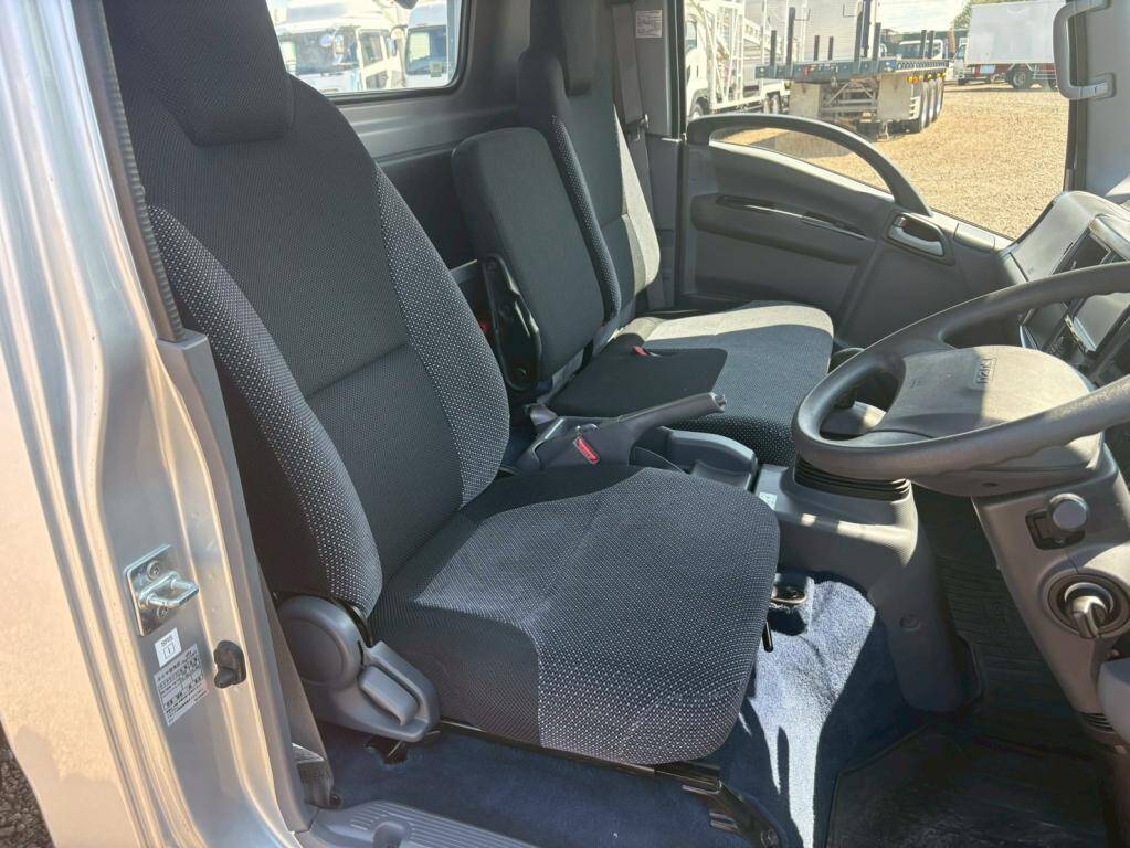 いすゞエルフセーフティローダー小型（2t・3t）[写真18]