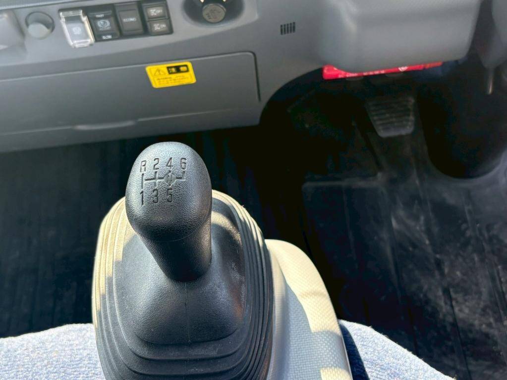 いすゞエルフセーフティローダー小型（2t・3t）[写真19]