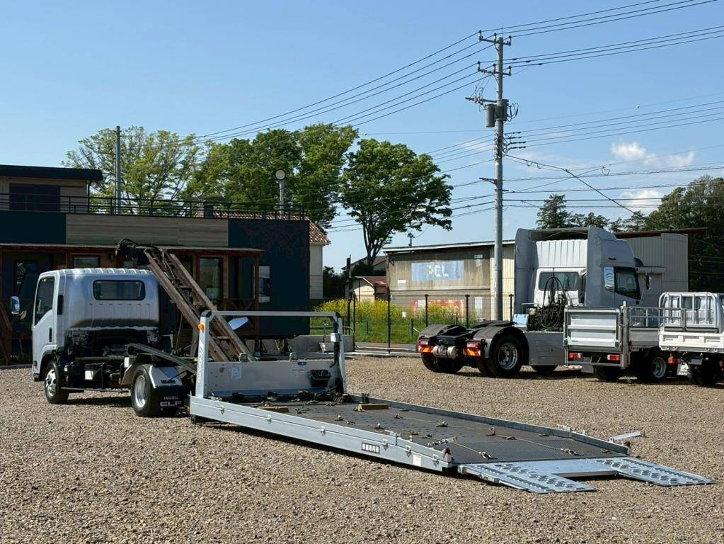 いすゞエルフセーフティローダー小型（2t・3t）[写真09]