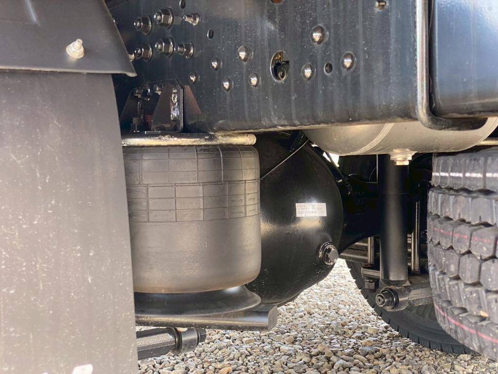 三菱ふそうファイターアルミブロック中型（4t）[写真14]