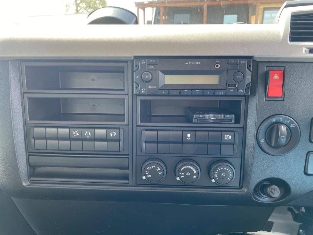 三菱ふそうファイターアルミブロック中型（4t）[写真19]