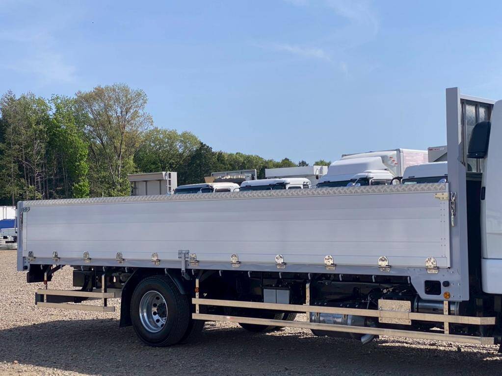 三菱ふそうファイターアルミブロック中型（4t）[写真04]