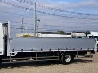 三菱ふそうファイターアルミブロック中型（4t）[写真06]