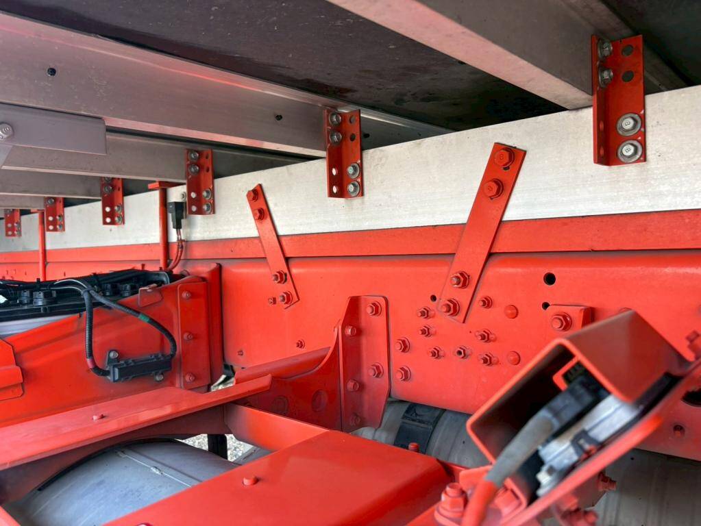 三菱ふそうファイター冷凍車（冷蔵車）増トン（6t・8t）[写真13]