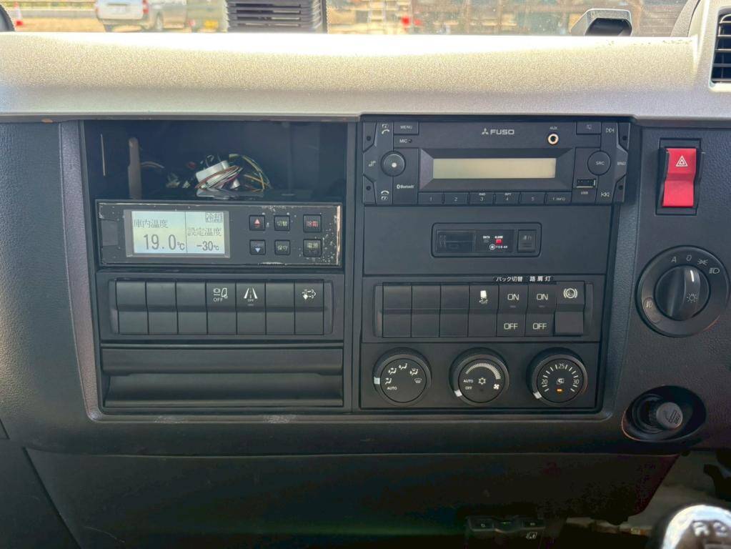 三菱ふそうファイター冷凍車（冷蔵車）増トン（6t・8t）[写真17]