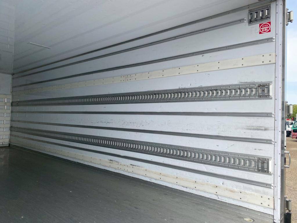 三菱ふそうファイター冷凍車（冷蔵車）増トン（6t・8t）[写真10]