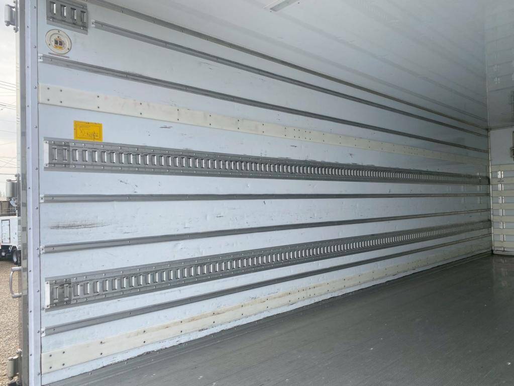 三菱ふそうファイター冷凍車（冷蔵車）増トン（6t・8t）[写真09]