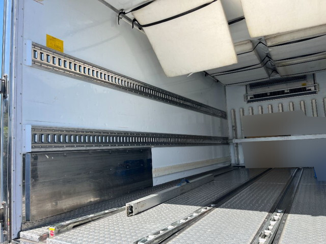 三菱ふそうファイター冷凍車（冷蔵車）中型（4t）[写真15]