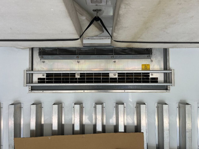 三菱ふそうファイター冷凍車（冷蔵車）中型（4t）[写真20]