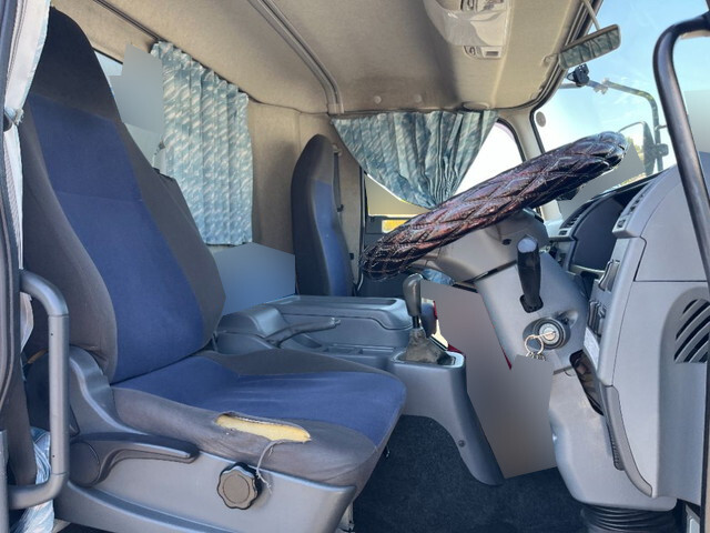 三菱ふそうファイター冷凍車（冷蔵車）中型（4t）[写真32]