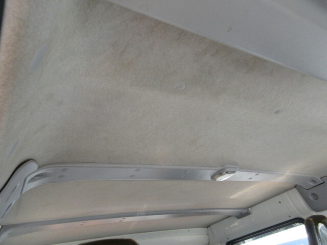 三菱ふそうキャンター平ボディ小型（2t・3t）[写真12]