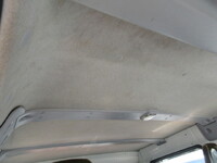 三菱ふそうキャンター平ボディ小型（2t・3t）[写真13]