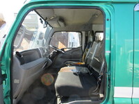 三菱ふそうキャンター平ボディ小型（2t・3t）[写真20]