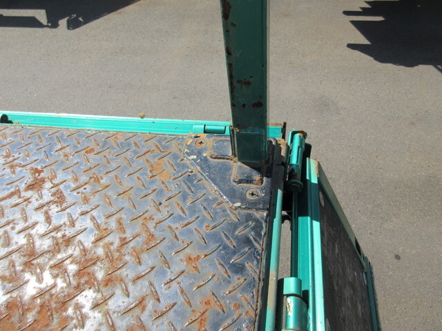 三菱ふそうキャンター平ボディ小型（2t・3t）[写真29]