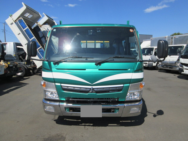 三菱ふそうキャンター平ボディ小型（2t・3t）[写真05]