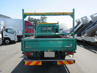 三菱ふそうキャンター平ボディ小型（2t・3t）[写真07]