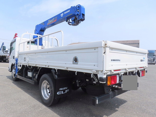 いすゞエルフクレーン3段小型（2t・3t）[写真02]