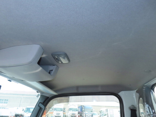 いすゞエルフクレーン3段小型（2t・3t）[写真22]