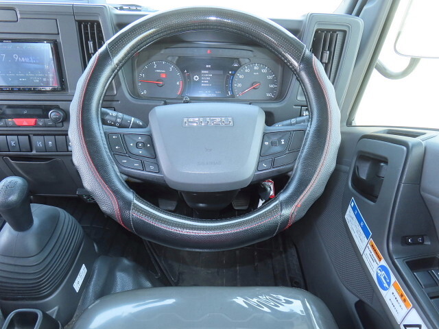 いすゞエルフクレーン3段小型（2t・3t）[写真23]