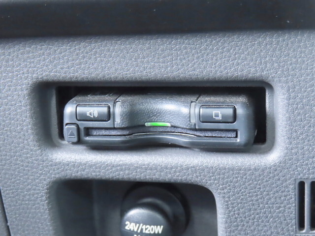 いすゞエルフクレーン3段小型（2t・3t）[写真27]