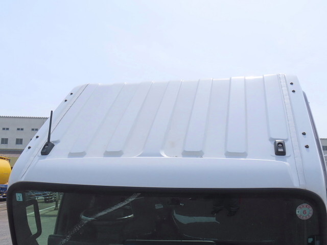 いすゞエルフクレーン3段小型（2t・3t）[写真36]