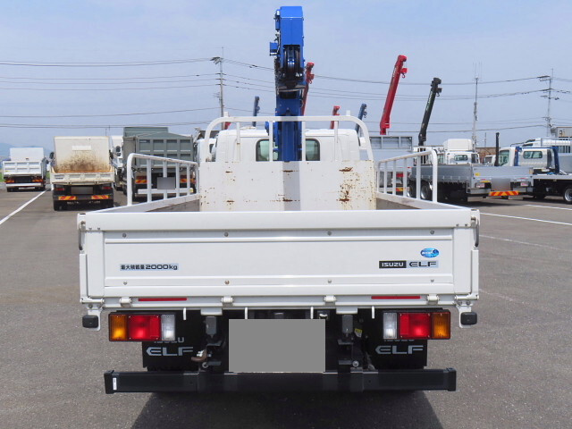 いすゞエルフクレーン3段小型（2t・3t）[写真06]