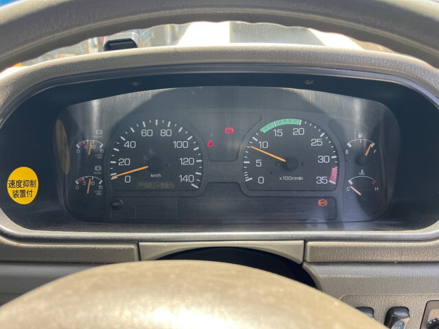 三菱ふそうファイタークレーン5段増トン（6t・8t）[写真34]