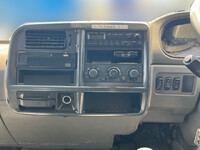 三菱ふそうファイタークレーン5段増トン（6t・8t）[写真37]