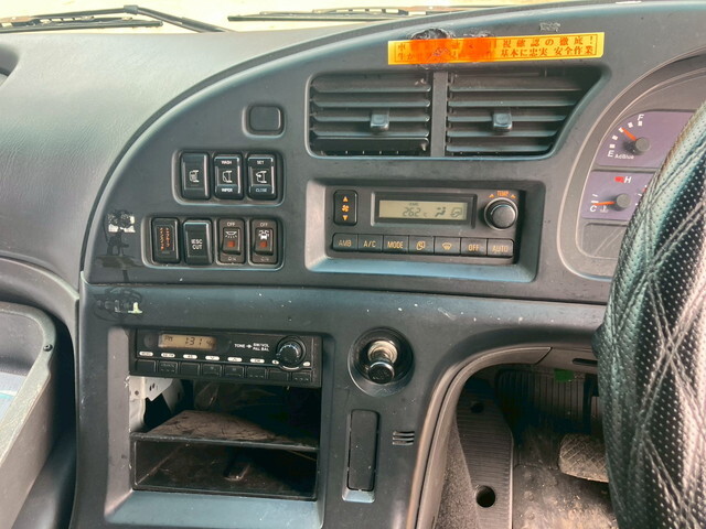 いすゞギガアルミウイング大型（10t）[写真25]