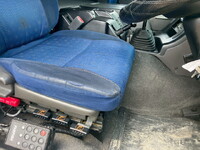 いすゞギガアルミウイング大型（10t）[写真31]