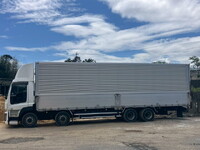 いすゞギガアルミウイング大型（10t）[写真08]