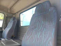 いすゞフォワードタンク車（タンクローリー）増トン（6t・8t）[写真25]