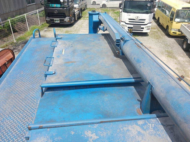 いすゞフォワードタンク車（タンクローリー）増トン（6t・8t）[写真28]