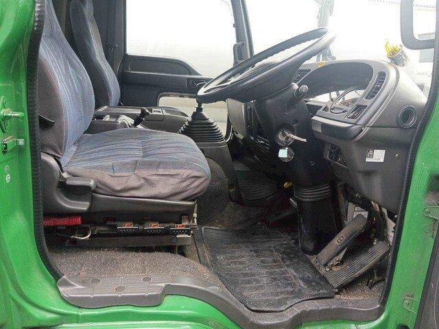 いすゞフォワードタンク車（タンクローリー）増トン（6t・8t）[写真39]