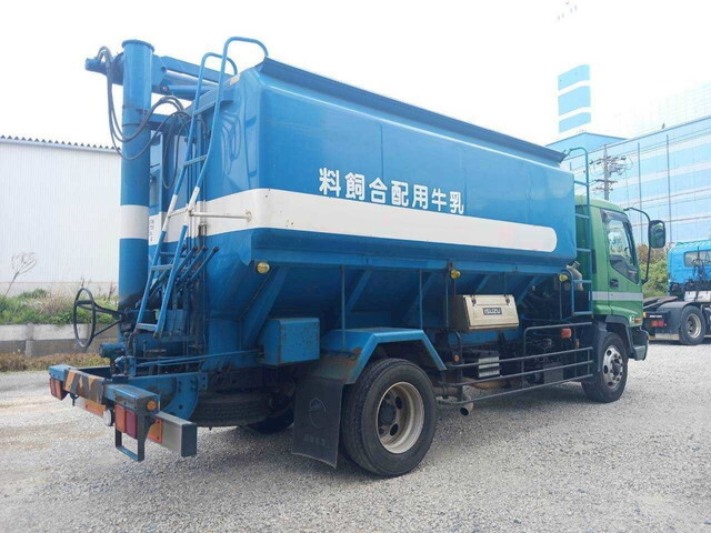いすゞフォワードタンク車（タンクローリー）増トン（6t・8t）[写真04]