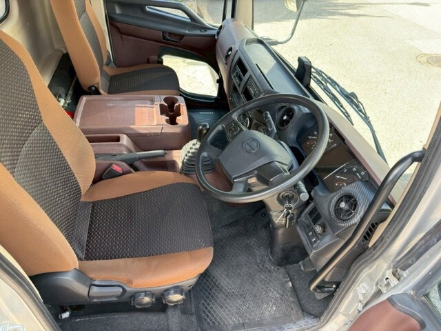 日野レンジャーアルミブロック中型（4t）[写真15]