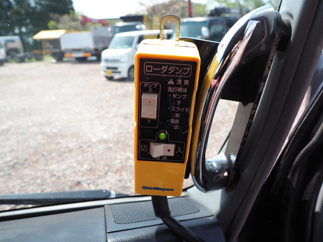 日野デュトロローダーダンプ小型（2t・3t）[写真39]