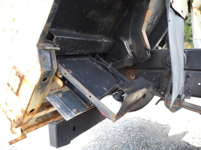 いすゞフォワードダンプ中型（4t）[写真22]