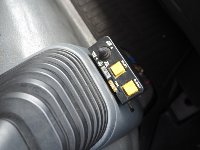 いすゞフォワードダンプ中型（4t）[写真36]