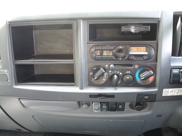 いすゞフォワードダンプ中型（4t）[写真37]