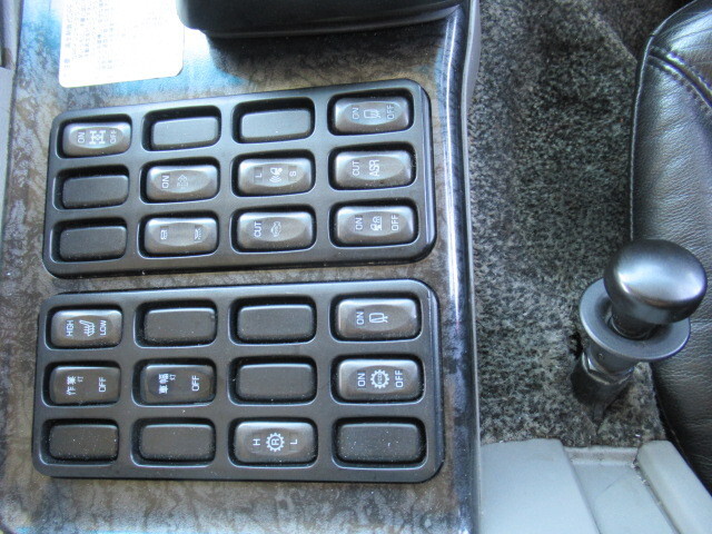 三菱ふそうスーパーグレートアルミブロック大型（10t）[写真32]