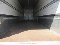 三菱ふそうスーパーグレートパネルウイング大型（10t）[写真12]