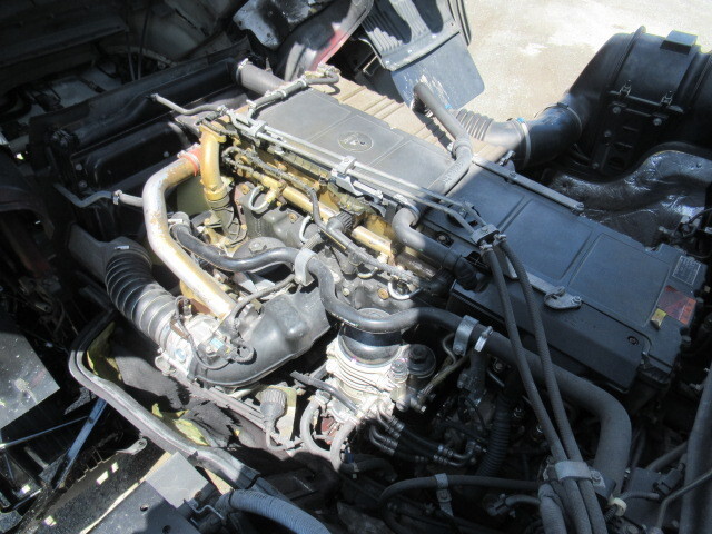 三菱ふそうスーパーグレートパネルウイング大型（10t）[写真38]