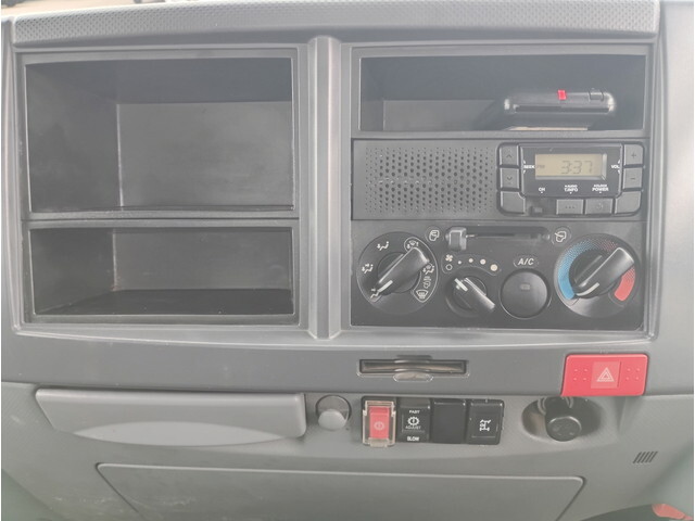 いすゞエルフダンプ小型（2t・3t）[写真23]