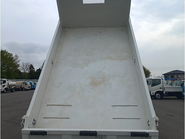 いすゞエルフダンプ小型（2t・3t）[写真07]