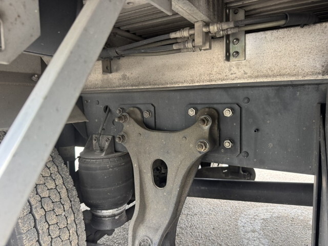 日野レンジャーアルミウイング中型（4t）[写真15]