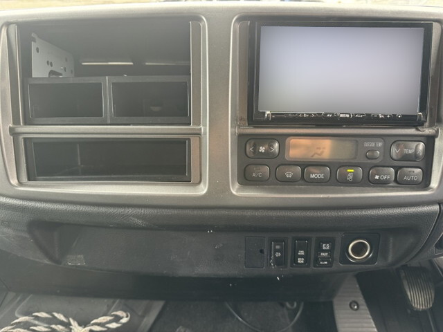 日野レンジャーアルミウイング中型（4t）[写真26]