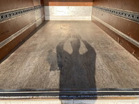 三菱ふそうキャンターアルミバン小型（2t・3t）[写真24]