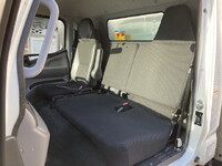 三菱ふそうキャンターアルミバン小型（2t・3t）[写真38]