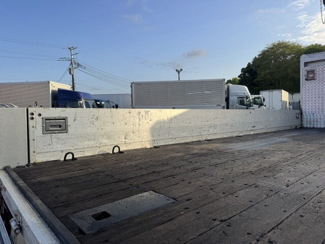 日野レンジャークレーン4段中型（4t）[写真09]